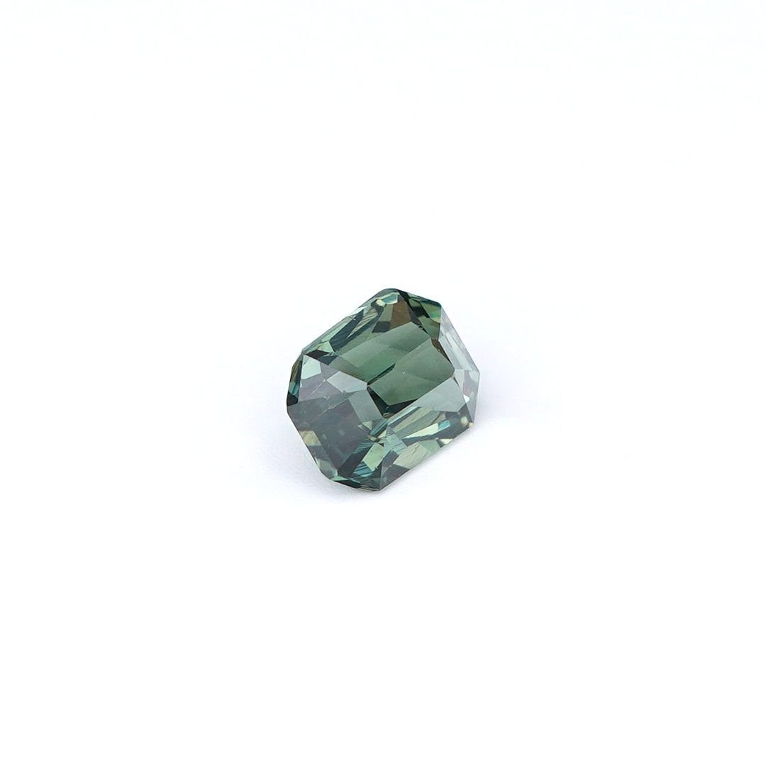 Natural Green Sapphire 1.01 CT (Australian Sapphire)